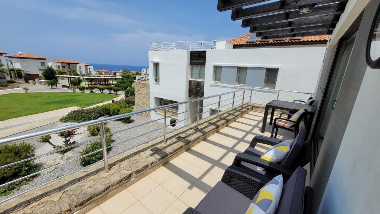 Sea And Mountain View Beachfront Penthouse Yali Exterior foto