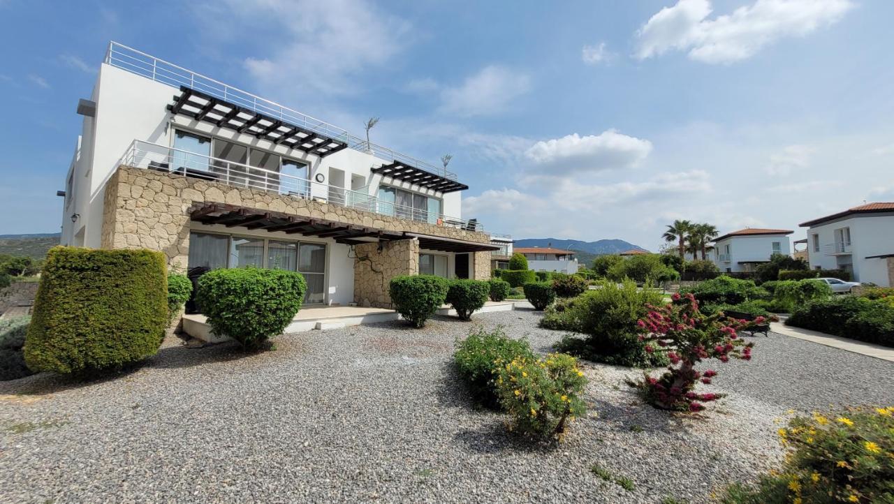 Sea And Mountain View Beachfront Penthouse Yali Exterior foto