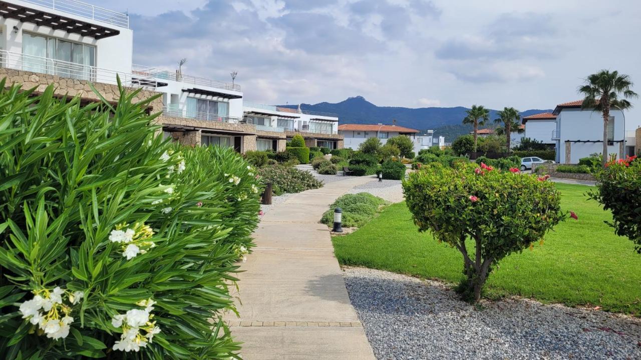 Sea And Mountain View Beachfront Penthouse Yali Exterior foto